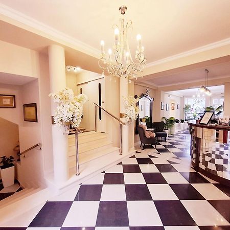 Hotel Livadic ซาโมบอร์ ภายนอก รูปภาพ