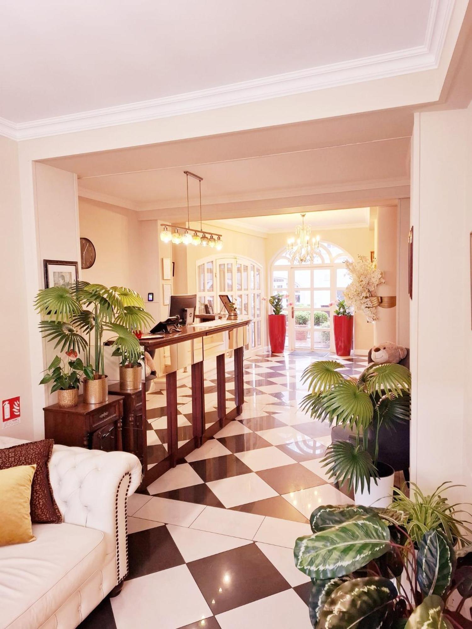Hotel Livadic ซาโมบอร์ ภายนอก รูปภาพ