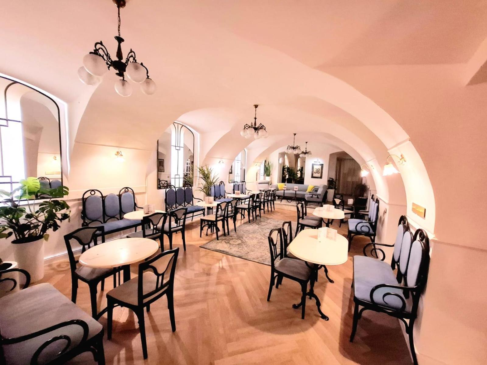 Hotel Livadic ซาโมบอร์ ภายนอก รูปภาพ