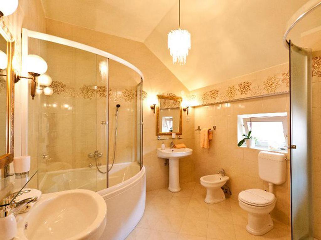 Hotel Livadic ซาโมบอร์ ภายนอก รูปภาพ